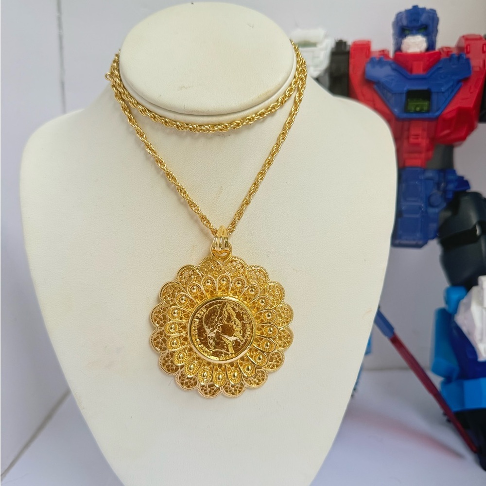 MARISSA CLOVER LEAF NECKLACE FASHION NECKLACE